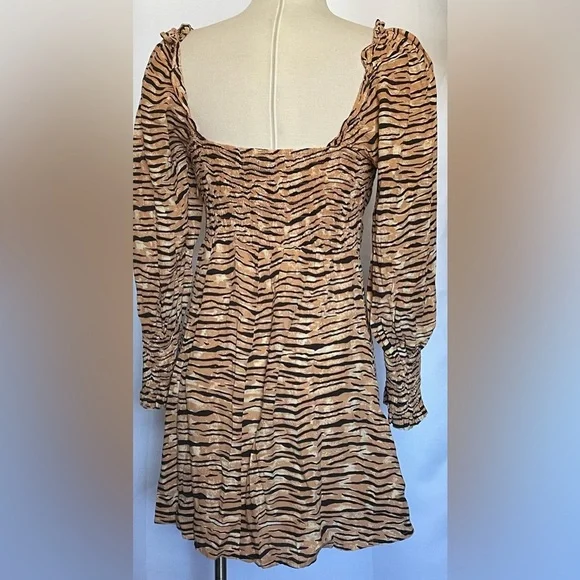 Faithfull The Brand animal print dress - Picture 4 of 10